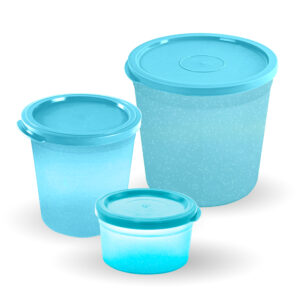 Set de 3 contenedores cilíndricos plásticos de color celeste para alimentos de 8, 14 y 34 onzas de la marca Guateplast Guatemala.